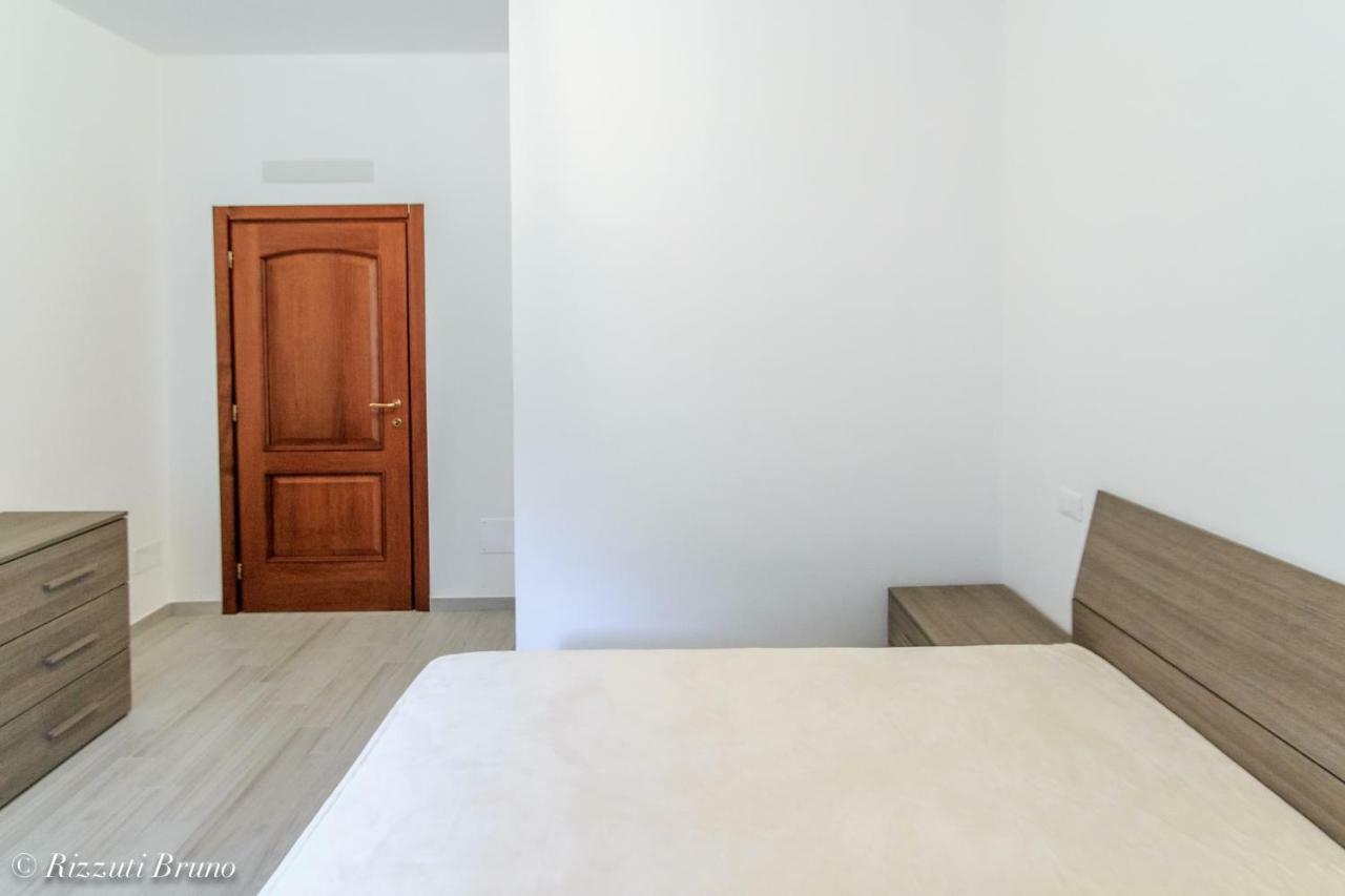 Appartamento Ristrutturato A Nuovo !!! Varazze Luaran gambar